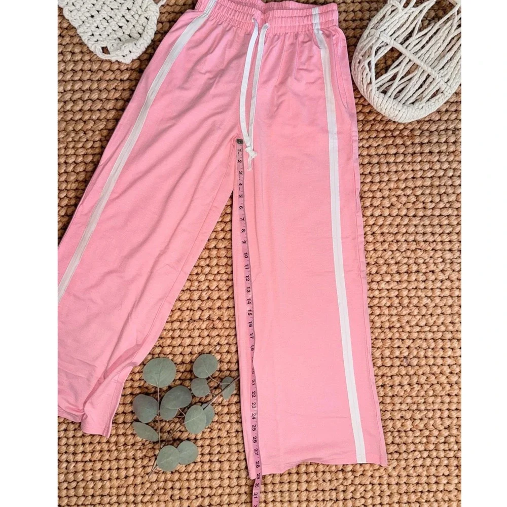 Womens Pink 2 Piece Lounge Set Size Small – Wide Leg‎ Pants & Crop Top  *NWT*